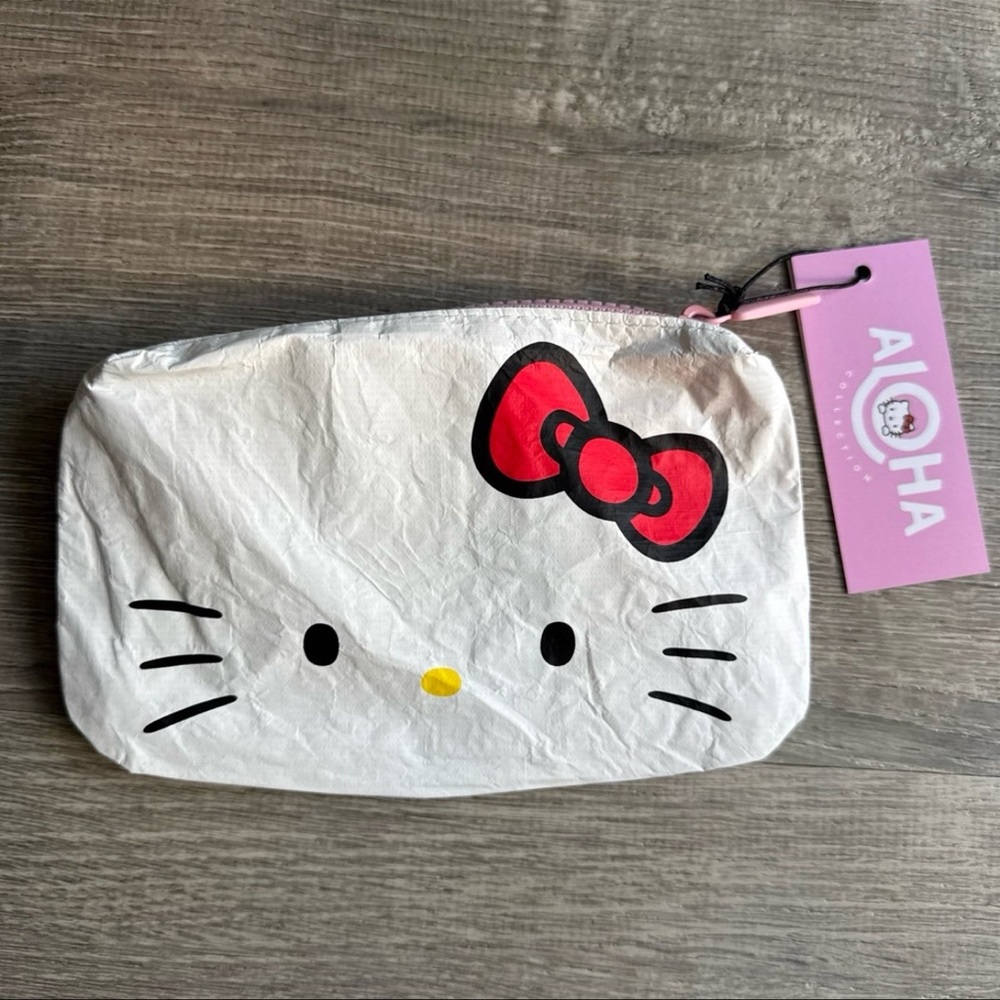 🌺ALOHA Collection x Hello Kitty Mini Pouch Kitty Face